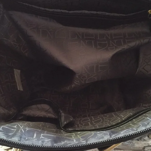 Danielle Nicole Alexa Tote - Picture 7 of 11